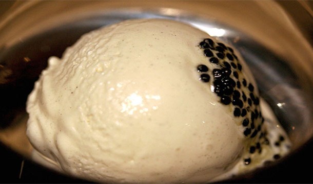 17 Rasa es krim ini paling nyeleneh di dunia, kamu berani coba?