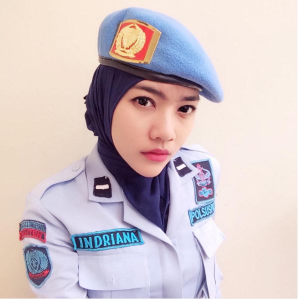 Ini dia Yonina, sipir cantik yang bikin hati cowok 'terpenjara', aw!