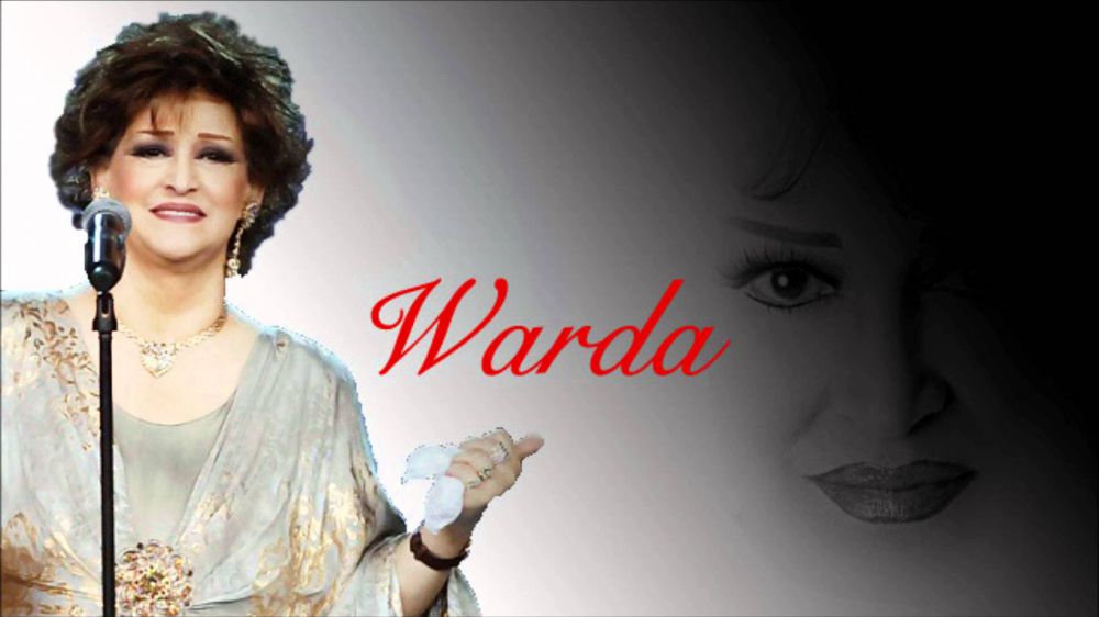 16 Penyanyi cantik berdarah Arab ini bersuara merdu, bikin merinding!