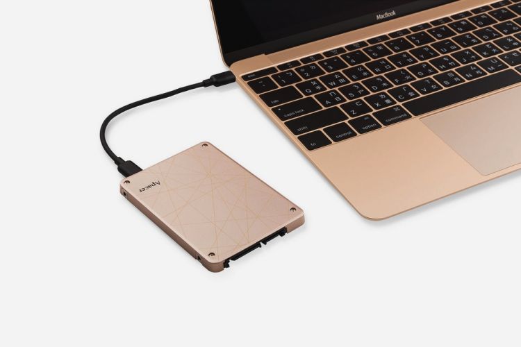 Pertama di dunia, SSD ini punya port USB 3.1 dan Type-C sekaligus