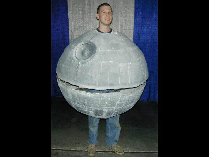 18 Cosplay tokoh Star Wars ini lucu abis, dijamin kamu ngakak!