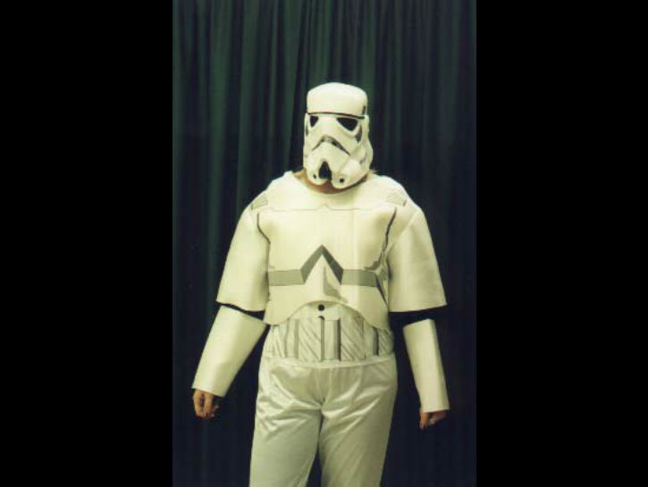 18 Cosplay tokoh Star Wars ini lucu abis, dijamin kamu ngakak!