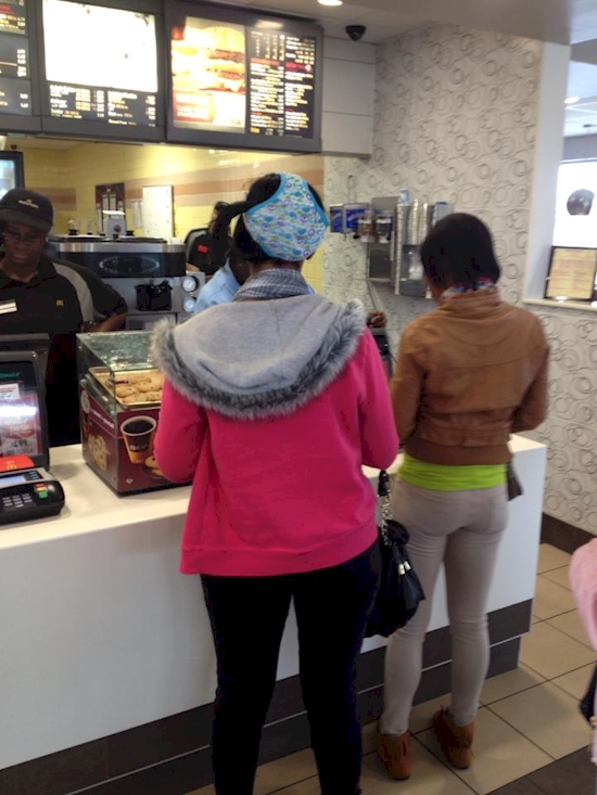 14 Foto penampilan aneh yang sukses jadi pusat perhatian, wow!  14 Foto penampilan aneh yang sukses jadi pusat perhatian, wow!