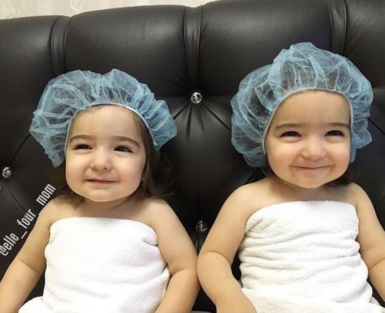 20 Foto balita kembar  ini bikin kamu ingin cepat punya anak  