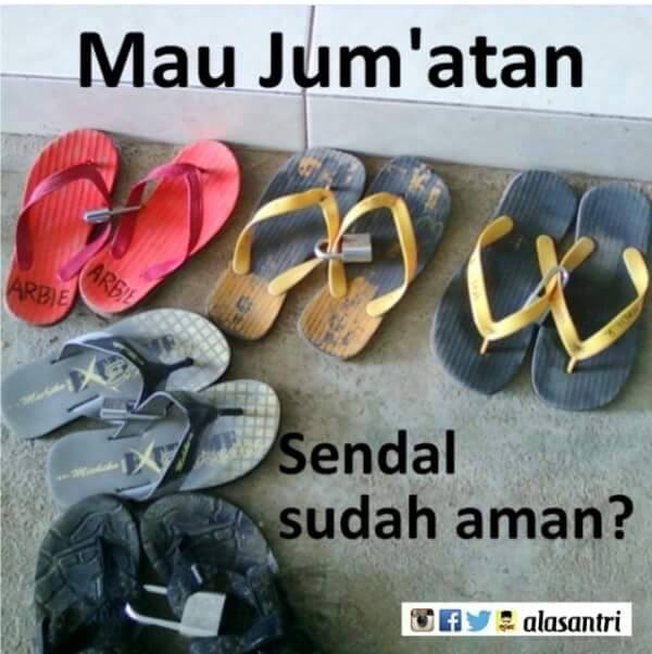 30 Meme kebiasaan santri ini dijamin bikin kamu ketawa! 30 Meme kebiasaan santri ini dijamin bikin kamu ketawa!