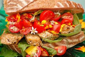 9 Makanan high class yang terbuat dari tempe, yummy!