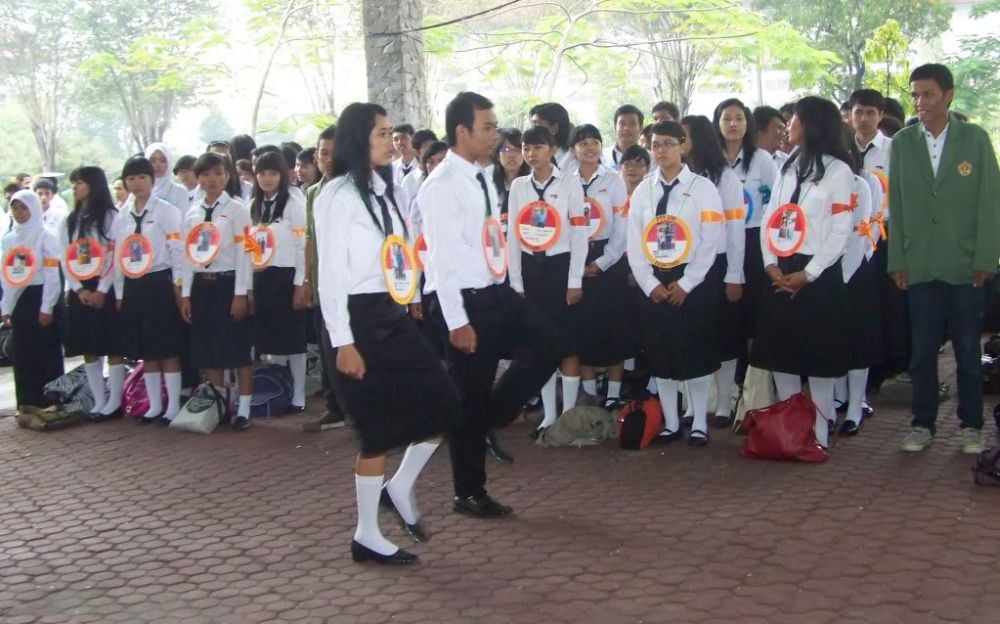 Ini saat-saat sering terjadi cinta lokasi lho, kamu pernah? Ini saat-saat sering terjadi cinta lokasi lho, kamu pernah?