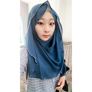 Sudah cantik dan berhijab, gadis Korea ini juga mengajar bahasa Arab