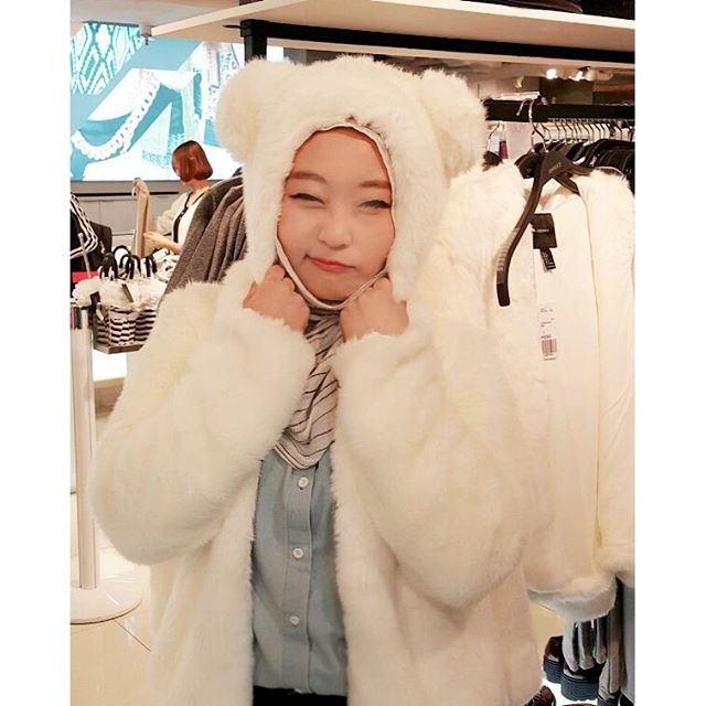 Sudah cantik dan berhijab, gadis Korea ini juga mengajar bahasa Arab