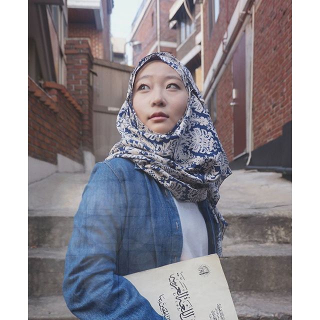 Sudah cantik dan berhijab, gadis Korea ini juga mengajar bahasa Arab