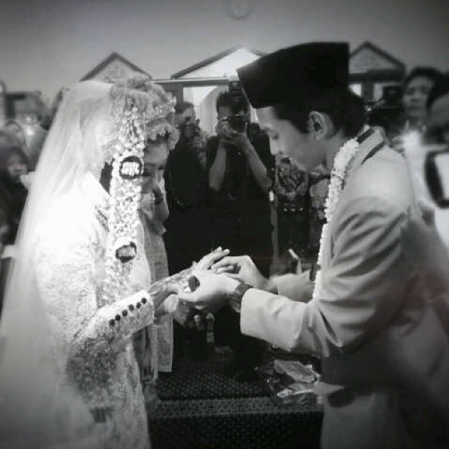 Ingat Sulis, si penyanyi religi cilik? kini makin cantik dan modis! Ingat Sulis, si penyanyi religi cilik? kini makin cantik dan modis!