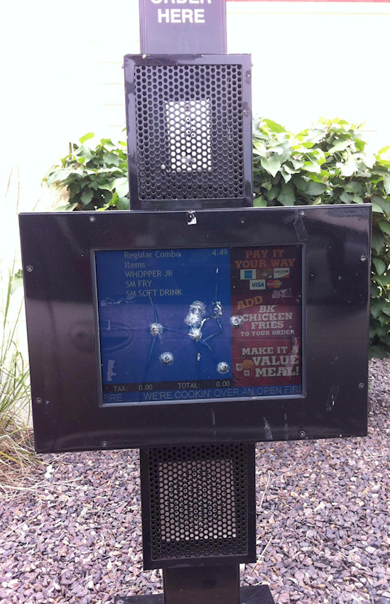 13 Fenomena aneh ini dijamin bikin geleng-geleng kepala, ada aja ya!