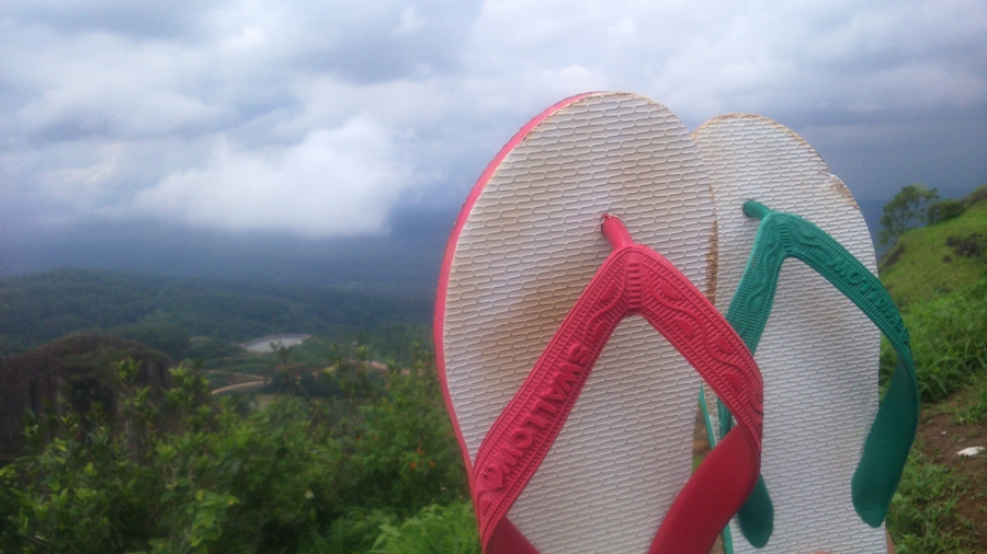 11 Kekonyolan ini pernah kamu alami saat-saat masa SMA, bener nggak?