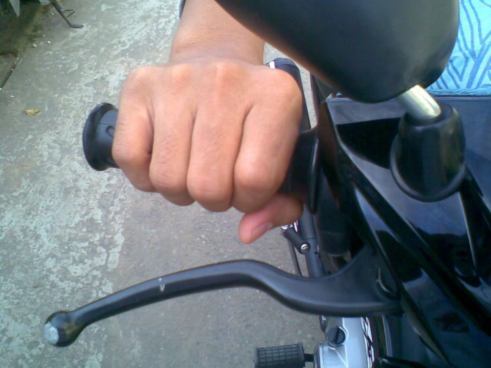 11 Kekonyolan ini pernah kamu alami saat-saat masa SMA, bener nggak?