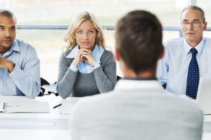 Kamu nggak mau gagal saat wawancara kerja? Hindari 10 kesalahan ini