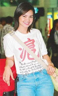 Kamu nggak akan menyangka artis ini terkenal di Indonesia, siapa hayo? Kamu nggak akan menyangka artis ini terkenal di Indonesia, siapa hayo?