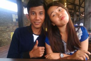 Cinta membuat Agus sempat terpuruk, untungnya dia segera bangkit