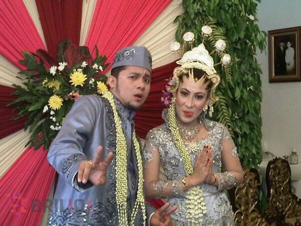 Ingat Nia dan Adit AFI? Kini mereka telah berbahagia punya 2 buah hati