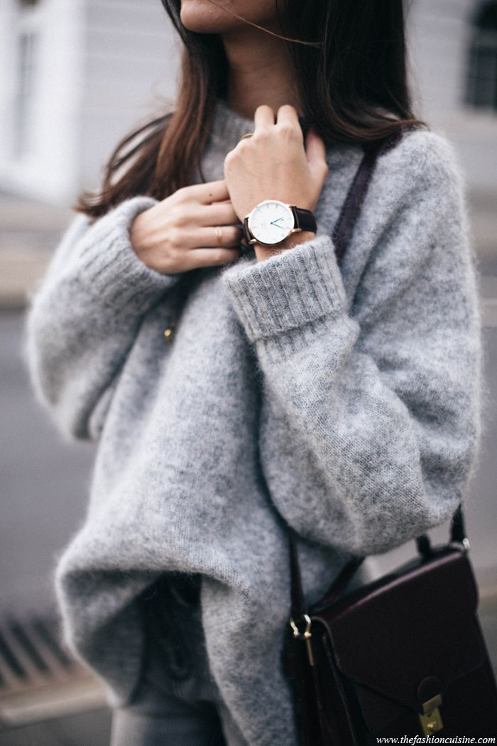 15 Inspirasi simple chic sweater ini cocok kamu kenakan di musim hujan 15 Inspirasi simple chic sweater ini cocok kamu kenakan di musim hujan