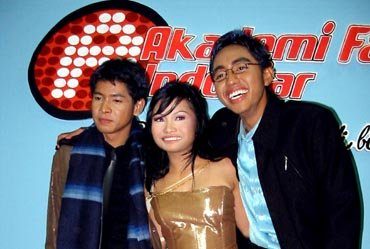 Transformasi Veri AFI, dulu jerawatan kini seganteng bintang Korea!  Transformasi Veri AFI, dulu jerawatan kini seganteng bintang Korea!