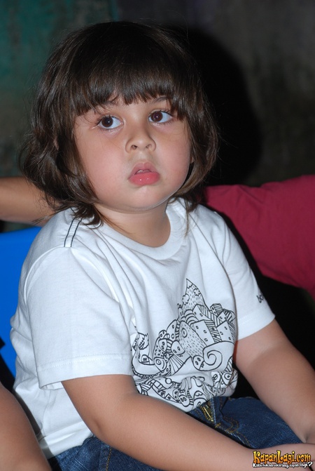 Begini gaya Baim 'Tolong Aim ya Allah' sekarang, masih lucu? Begini gaya Baim 'Tolong Aim ya Allah' sekarang, masih lucu?