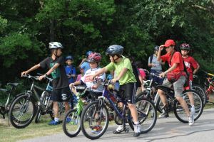 Pengalaman kocak Ahmad, dikejar kerbau gara-gara pakai baju merah