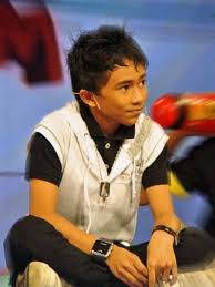 Ingat Kiki Idola Cilik? Kini wajahnya makin ganteng dan karismatik Ingat Kiki Idola Cilik? Kini wajahnya makin ganteng dan karismatik