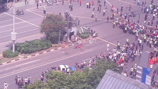 VIDEO : Detik-detik mencekam ledakan bom di Sarinah, Jakarta