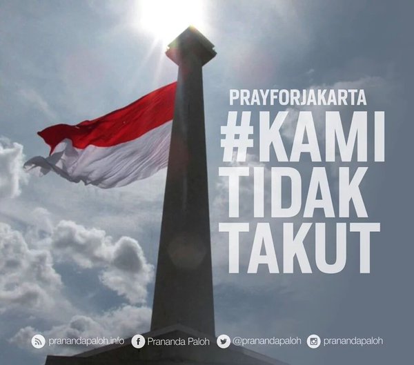 16 Meme Jakarta Kuat ini bukti rakyat Indonesia tak takut teror, top! 16 Meme Jakarta Kuat ini bukti rakyat Indonesia tak takut teror, top!