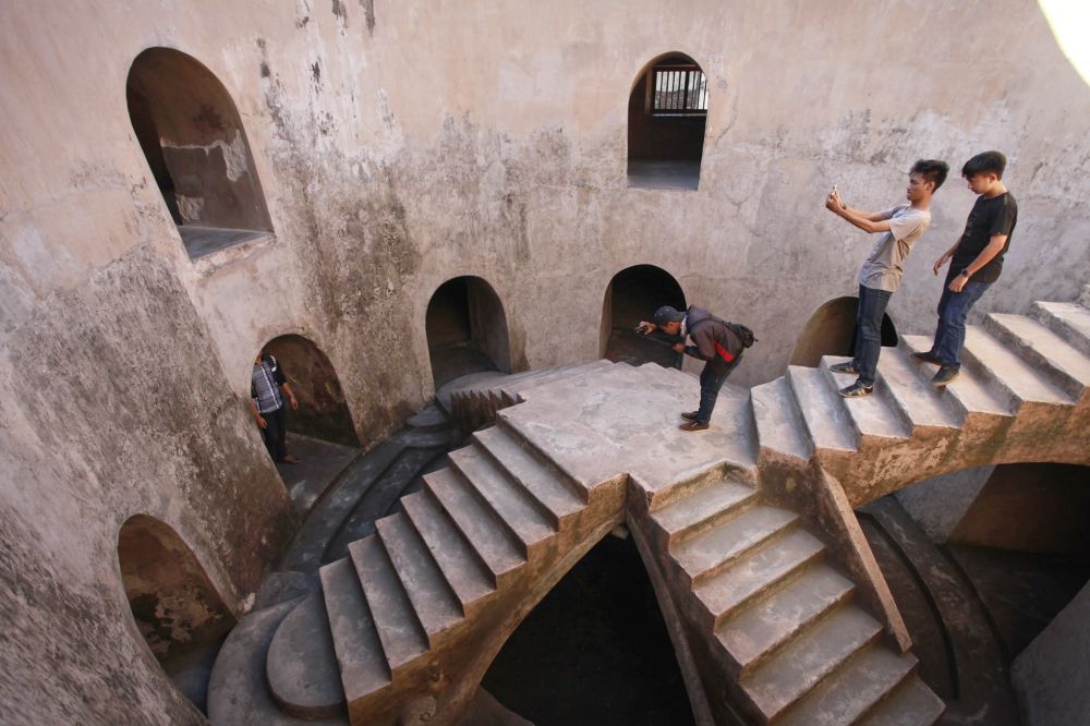 Mitos vulgar dan seksual di Taman Sari ternyata hoax!