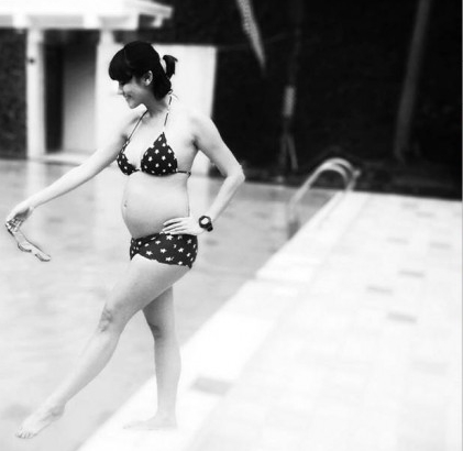 Selain Revalina S Temat, 9 selebritis ini juga pamer perut hamil