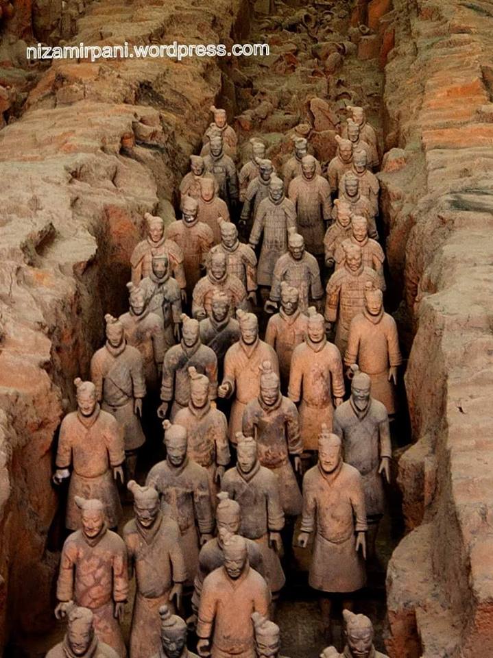 Piknik ke situs Terracotta Army, Pasukan Penjaga Makam Kaisar China Piknik ke situs Terracotta Army, Pasukan Penjaga Makam Kaisar China