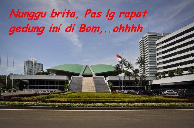 21 Meme kreatif soal aksi teror Sarinah masih bergema di media sosial 21 Meme kreatif soal aksi teror Sarinah masih bergema di media sosial