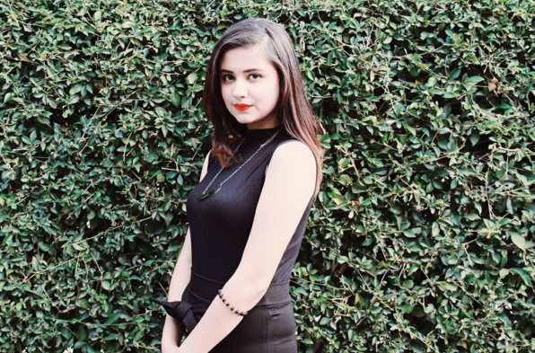 Sudah tahu kakak Aliando? Kecantikannya bikin mata cowok tak berkedip Sudah tahu kakak Aliando? Kecantikannya bikin mata cowok tak berkedip