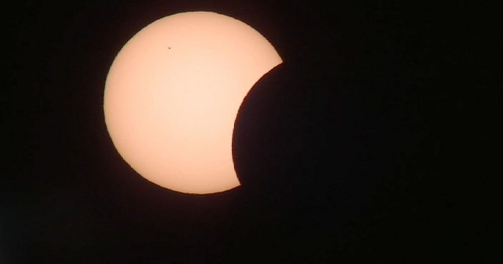 Ini persiapan buat nikmati gerhana matahari, momen 40-150 tahun sekali