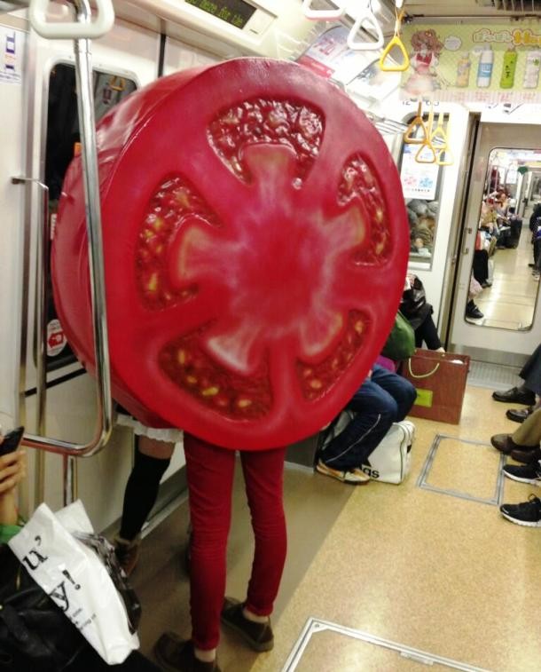 20 Tingkah aneh penumpang kereta api dari yang unik hingga nyebelin! 20 Tingkah aneh penumpang kereta api dari yang unik hingga nyebelin!