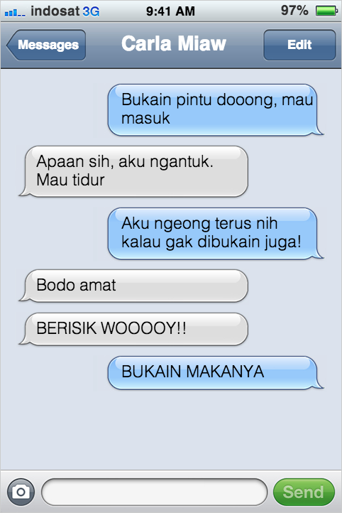 20 SMS imajiner dari kucing ini bikin ketawa ngakak, lucu abis! 20 SMS imajiner dari kucing ini bikin ketawa ngakak, lucu abis!