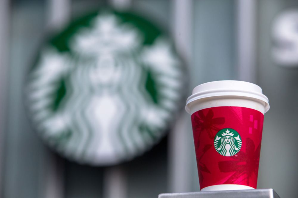 10 Cara rahasia biar nggak nunggu lama saat order di Starbucks