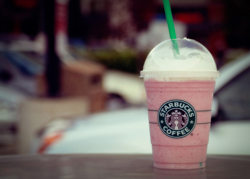10 Cara rahasia biar nggak nunggu lama saat order di Starbucks
