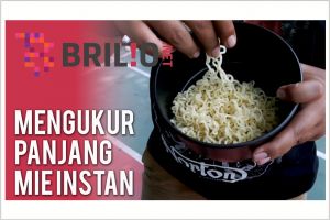 VIDEO: Panjang mi instan ini bikin kaget, kok bisa ya masuk perutmu?