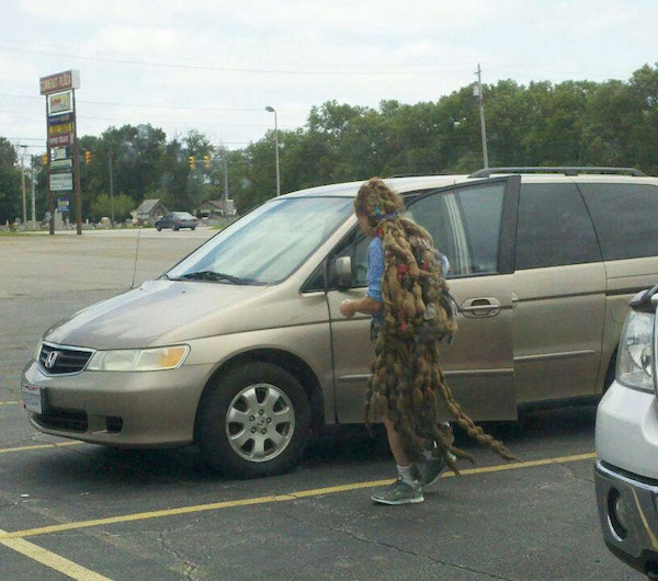 19 Gaya rambut antimainstream buat cowok, dijamin bakal dilirik cewek