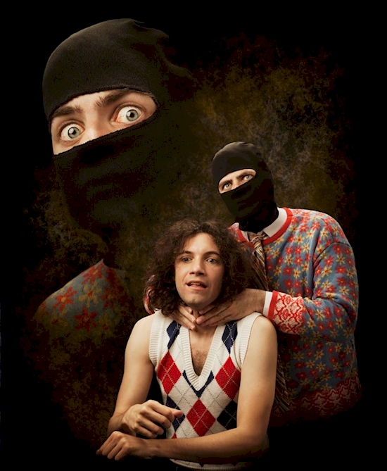 Maunya tampil kompak, tapi 15 foto keluarga ini malah terlihat kocak!