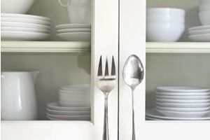 Kreatif, sendok dan garpu bisa kamu jadikan kerajinan yang unik lho!