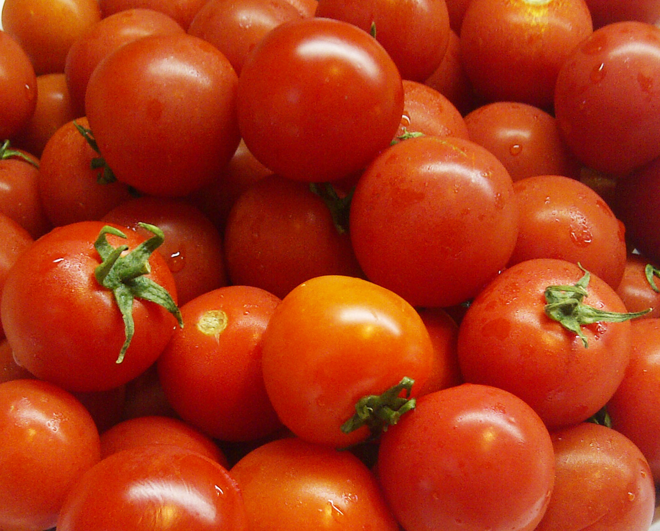 Bahan alami ini bisa bikin kukumu kuat dan cepat tumbuh, lho!