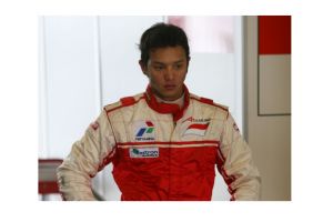 Gantengnya Moreno Soeprapto, jago balap yang kini jadi politikus