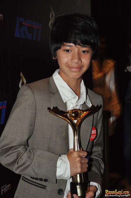 Emir Mahira, bocah 'Garuda di Dadaku' ini kini ganteng & stylist Emir Mahira, bocah 'Garuda di Dadaku' ini kini ganteng & stylist