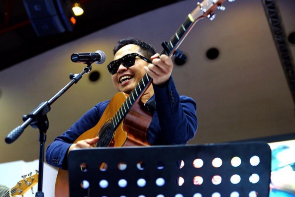 7 Penyanyi bersuara merdu ini ternyata lulusan luar negeri lho 7 Penyanyi bersuara merdu ini ternyata lulusan luar negeri lho