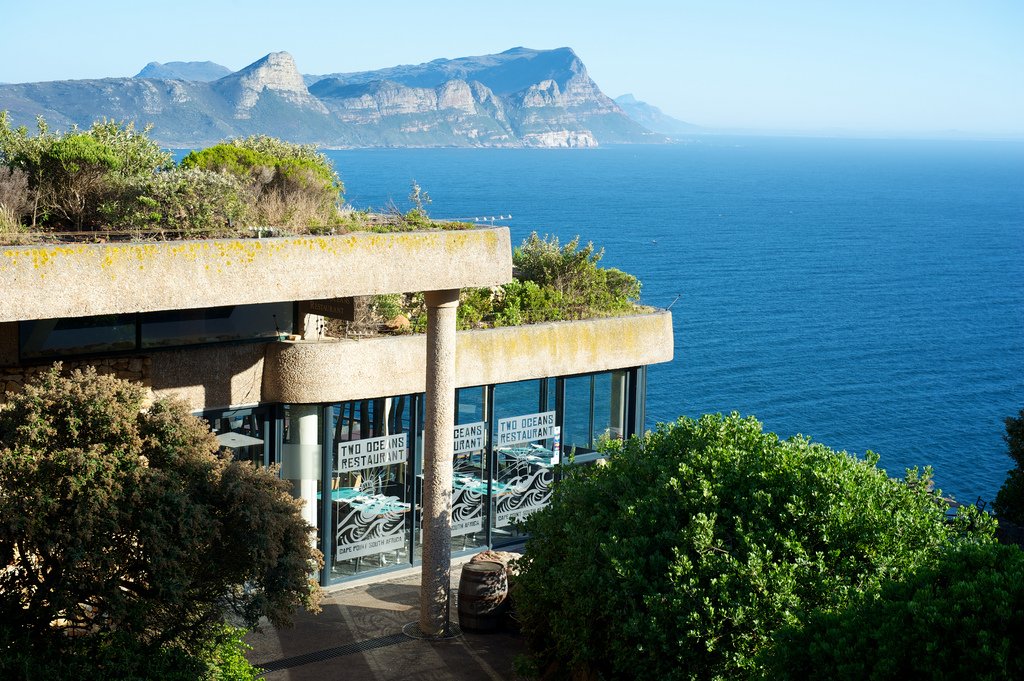 10 Restoran ini punya pemandangan yang menakjubkan 10 Restoran ini punya pemandangan yang menakjubkan