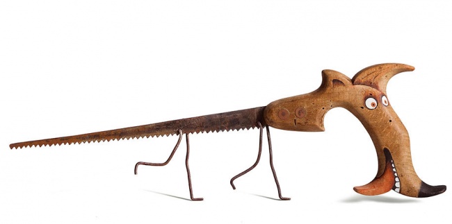 18 Karya ini dibuat di atas media benda-benda perabotan sekitar, top! 18 Karya ini dibuat di atas media benda-benda perabotan sekitar, top!