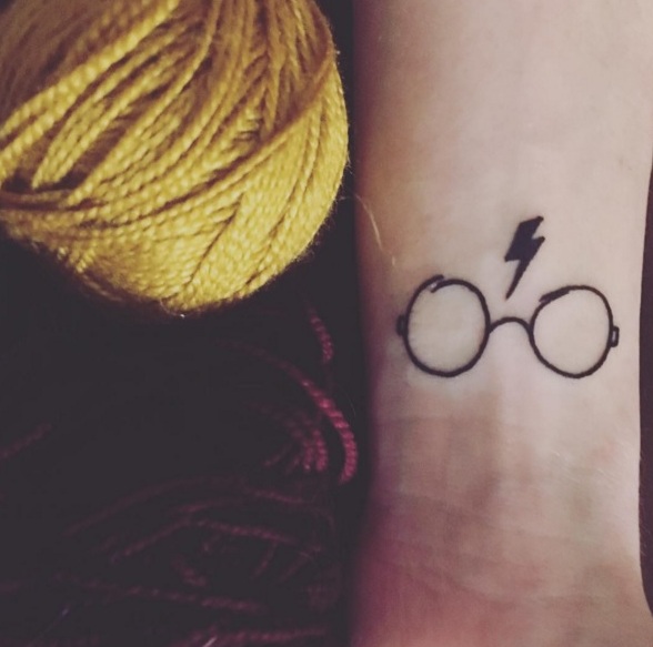 Simbol unik di film Harry Potter ini lucu kalau jadi tato, coba deh!